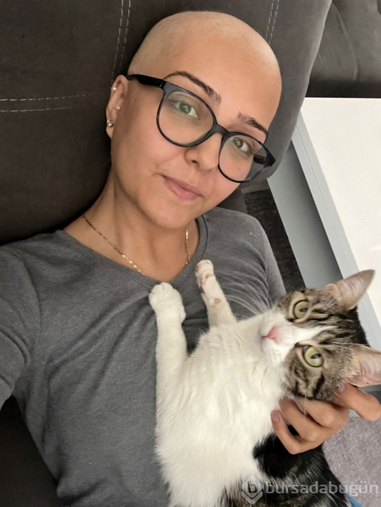 Kedi tırmaladı sandı, meme kanseri olduğunu öğrendi
