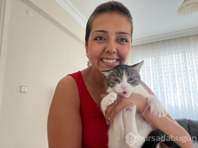 Kedi tırmaladı sandı, meme kanseri olduğunu öğrendi