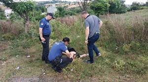 Yoldan geçenler fark etti! Pompalı tüfekle vurulmuş erkek cesedi