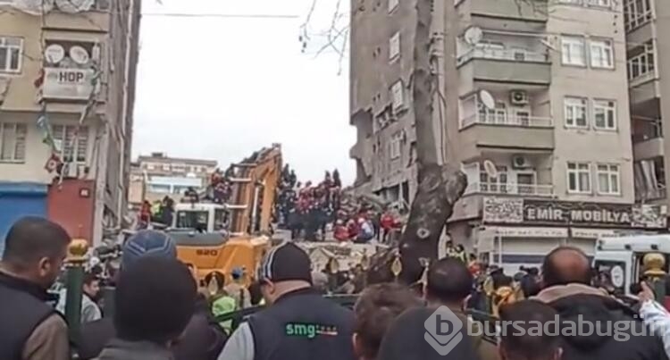 Depremde 100 kişinin öldüğü binanın 2 müteahhidi ve arsa sahiplerine 22,5 yıl hapis istemi
