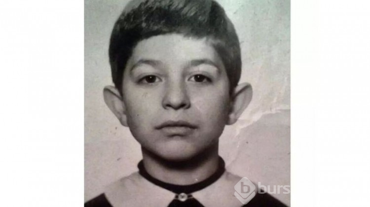 Podyumların aranan mankeni öğrencilik fotoğrafını paylaştı!
