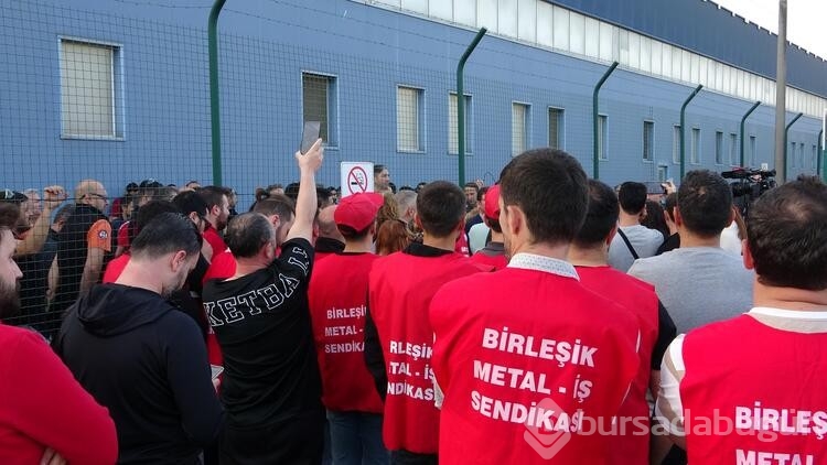Sendika temsilcisinin işten çıkarılmasına işçilerden protesto