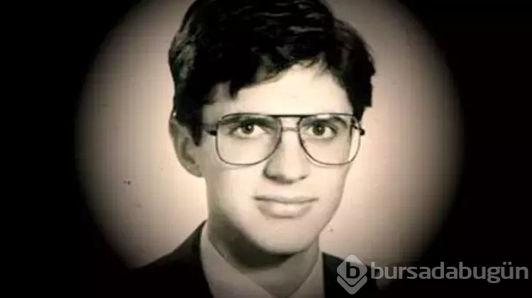 Bergüzar Korel'in ergenlik fotoğrafı şaşırttı