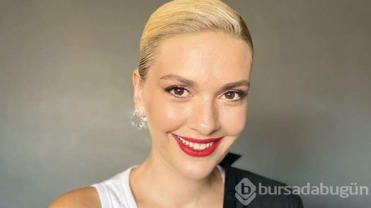 Bergüzar Korel'in ergenlik fotoğrafı şaşırttı