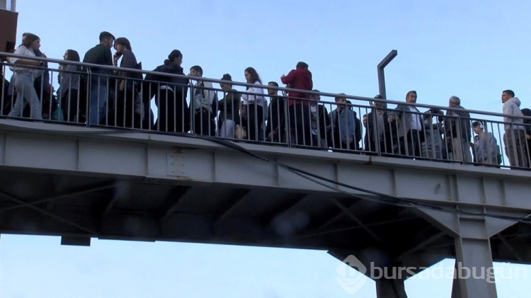 Beşyol metrobüs köprüsünde yenileme çalışması yoğunluğu