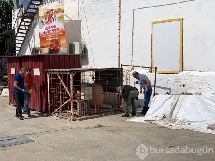 Akaryakıt istasyonunda kar maskeli saldırı