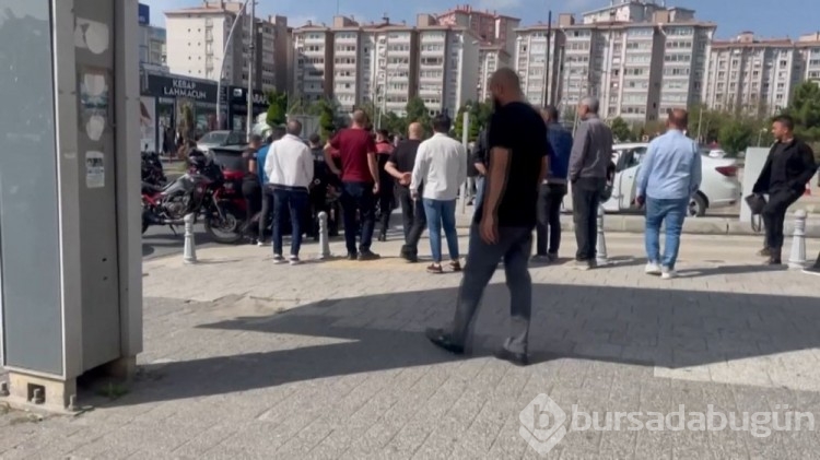 Otopark kapısının açılmamasına sinirlendi, havaya ateş açtı