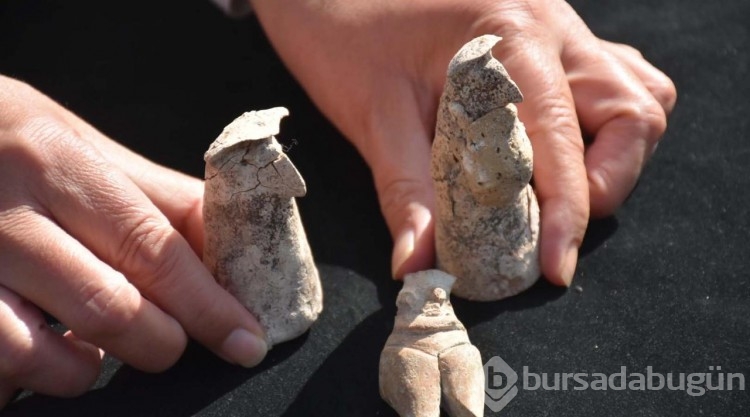 Ulucak Höyüğü'nde milattan önce 5 bin 700 yılına tarihlenen figürinler bulundu