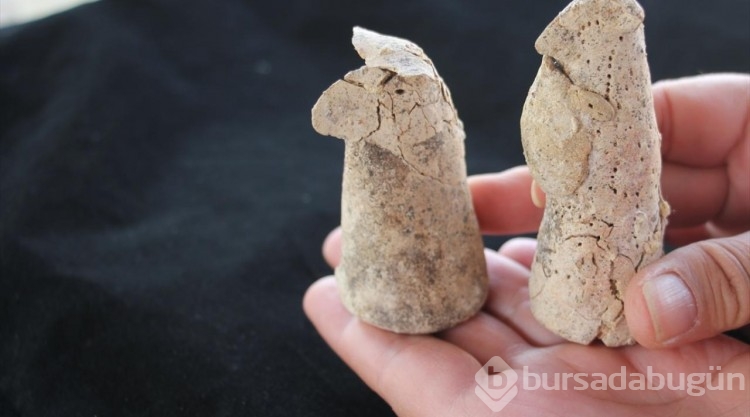 Ulucak Höyüğü'nde milattan önce 5 bin 700 yılına tarihlenen figürinler bulundu