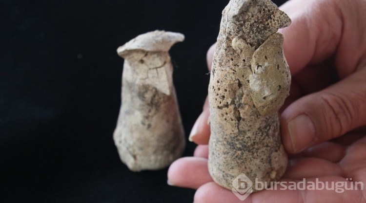 Ulucak Höyüğü'nde milattan önce 5 bin 700 yılına tarihlenen figürinler bulundu