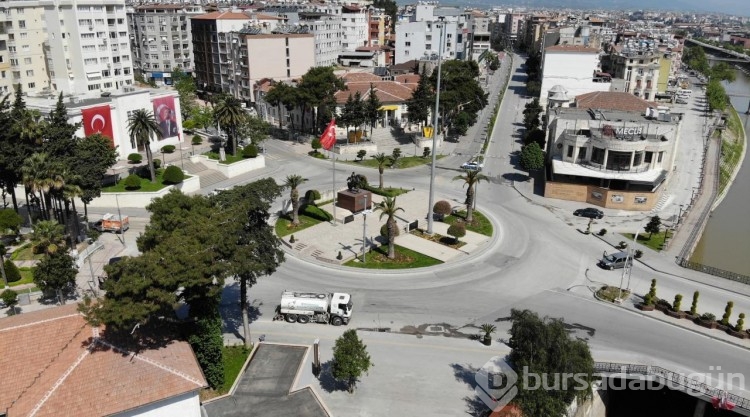 Depremin üzerinden 8 ay geçti: "Her gün ölüp ölüp diriliyoruz"
