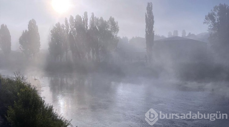 Ardahan'da sis ve buzlanma oluştu, Kars'ın yükseklerine kar yağdı
