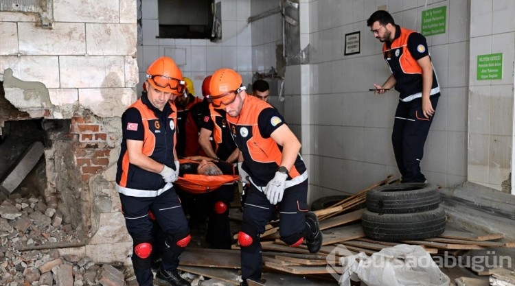Gaziosmanpaşa'da deprem tatbikatı yapıldı