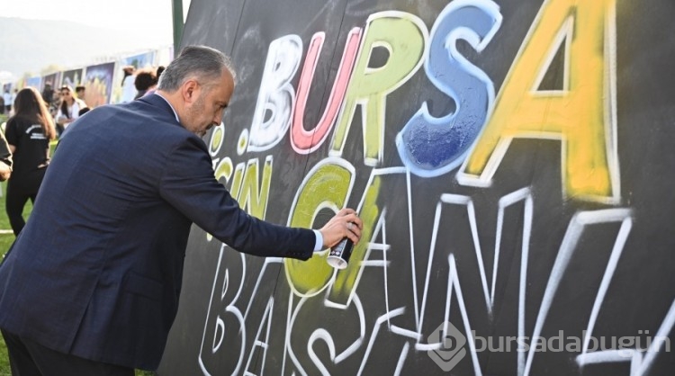 Bursa'da renkli Grafiti Şenliği: Şehre sanatsal bir dokunuş
