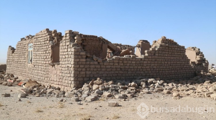 Afganistan'daki depremlerden sonra arama kurtarma çalışmaları sürüyor