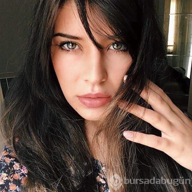 Devrim Özkan'ın sosyal medya pozlarına beğeni yağdı