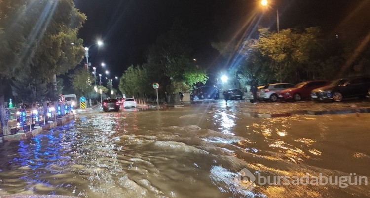 Meteoroloji'den 11 ile sarı uyarı: Su baskınlarına dikkat
