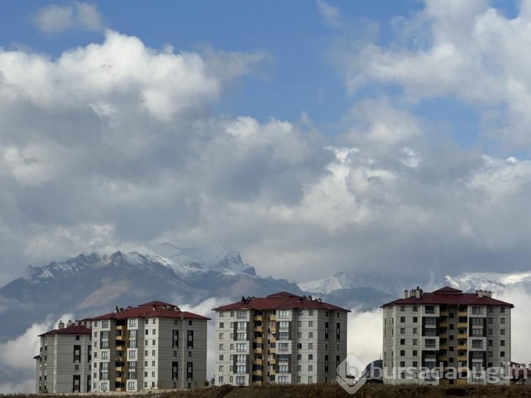 İlçede kar sürprizi!
