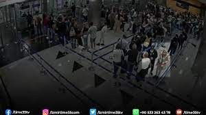 Uyuşturucuyu prezervatiflerin içine koyup cinsel organında gizlemiş