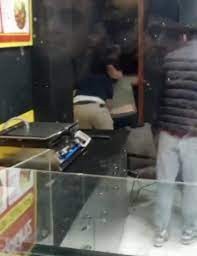 Bursa'da hırsızlık şüphelisine esnaftan meydan dayağı yedi