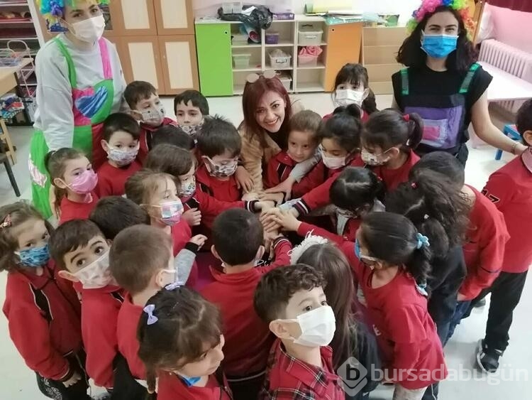 Şehit eşi adına dernek kurdu; kadınların ve çocukların gönüllü destekçisi oldu