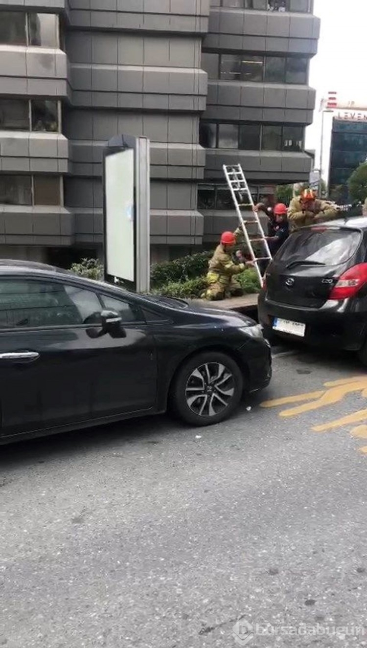 Şişli'de kaldırım çöktü: Bir kişi çukura düştü