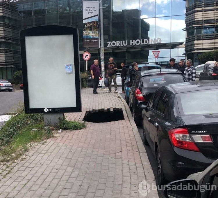 Şişli'de kaldırım çöktü: Bir kişi çukura düştü