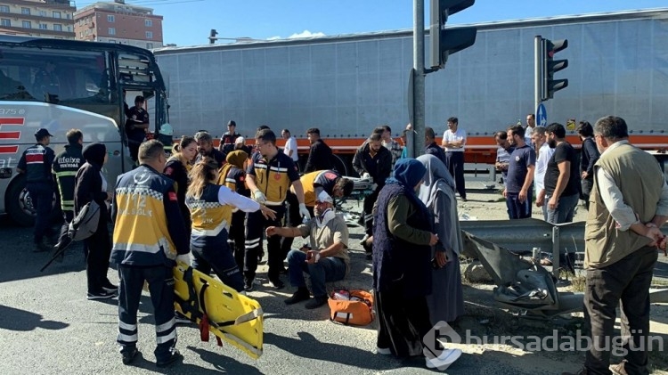 Tekirdağ'da yolcu otobüsüyle TIR çarpıştı