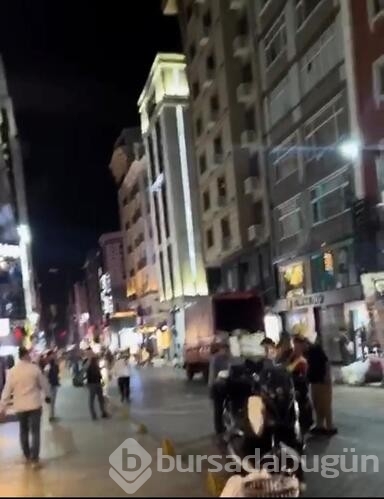 İstanbul'da polisten kaçan şüpheliyi çelme atarak durdurdular
