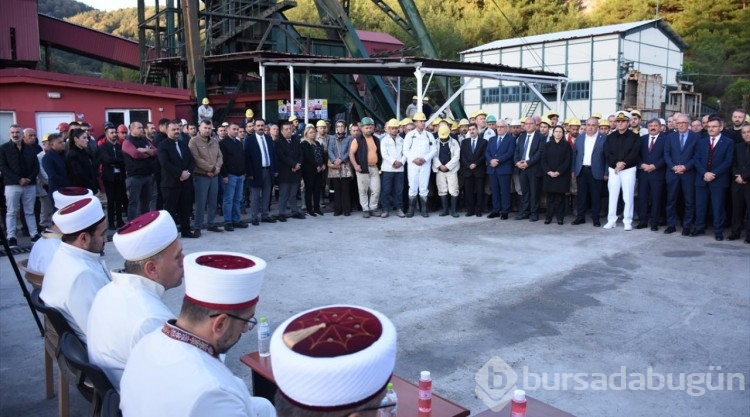 Amasra'daki patlamada hayatını kaybeden 43 madenci anıldı
