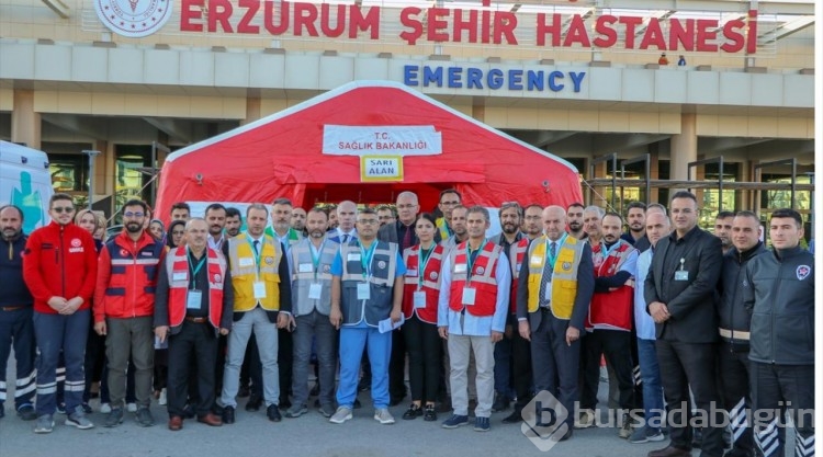 Erzurum Şehir Hastanesi'nde gerçeği aratmayan deprem tatbikatı
