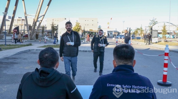 Erzurum Şehir Hastanesi'nde gerçeği aratmayan deprem tatbikatı
