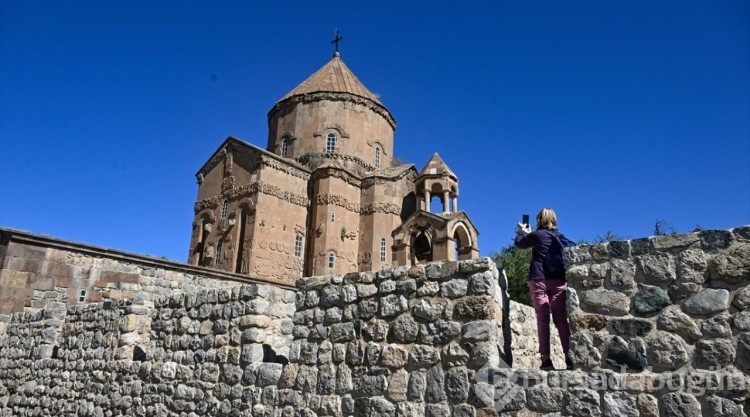 Akdamar Adası, yenilenen yüzüyle ziyaretçilerini ağırlayacak
