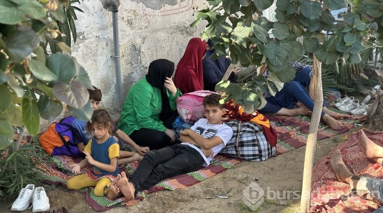 Gazze'de saldırıdan kaçanlar Şifa ve Nasır Hastanesi'ne sığınıyorlar

