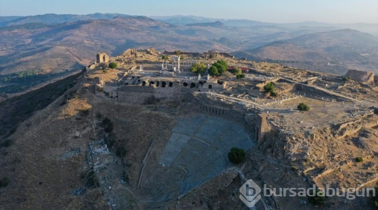 "İzmir'in hazineleri" kazılarla gün yüzüne çıkarılıyor
