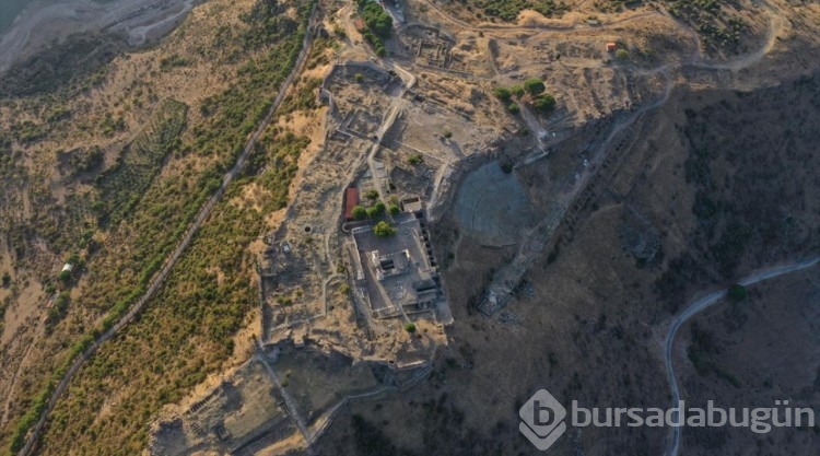 "İzmir'in hazineleri" kazılarla gün yüzüne çıkarılıyor
