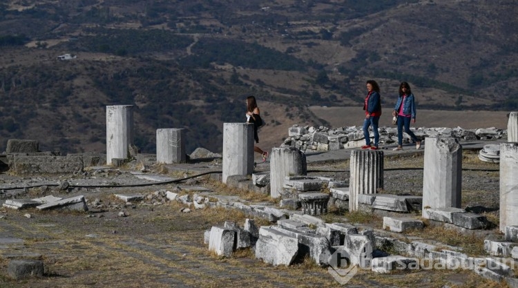 "İzmir'in hazineleri" kazılarla gün yüzüne çıkarılıyor
