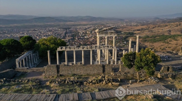 "İzmir'in hazineleri" kazılarla gün yüzüne çıkarılıyor
