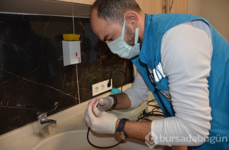 Bursa'da Huzurevi sakinlerinin ağız ve diş taramaları yapıldı