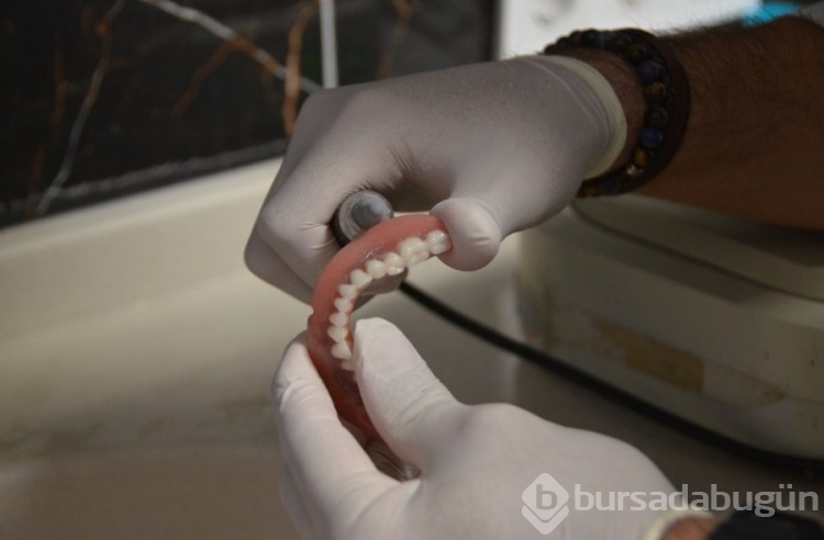 Bursa'da Huzurevi sakinlerinin ağız ve diş taramaları yapıldı