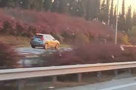 Bursa'da trafikte tehlikeli anlar! Otoyolda ters şeritten son sürat ilerledi
