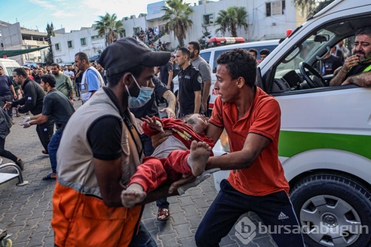 İsrail'in Gazze'deki hastaneye saldırısından ilk görüntüler