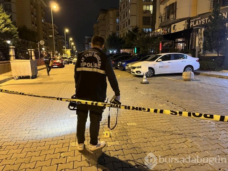 Esenyurt'ta spor salonuna kurşun yağmuru
