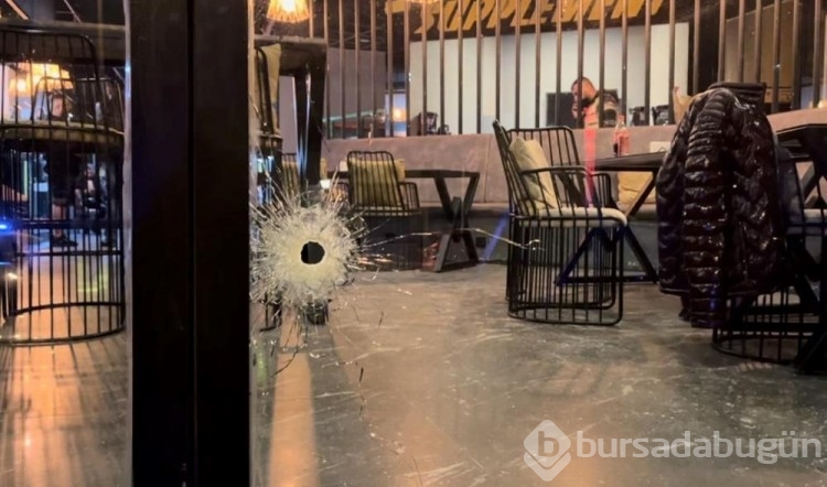 Esenyurt'ta spor salonuna kurşun yağmuru
