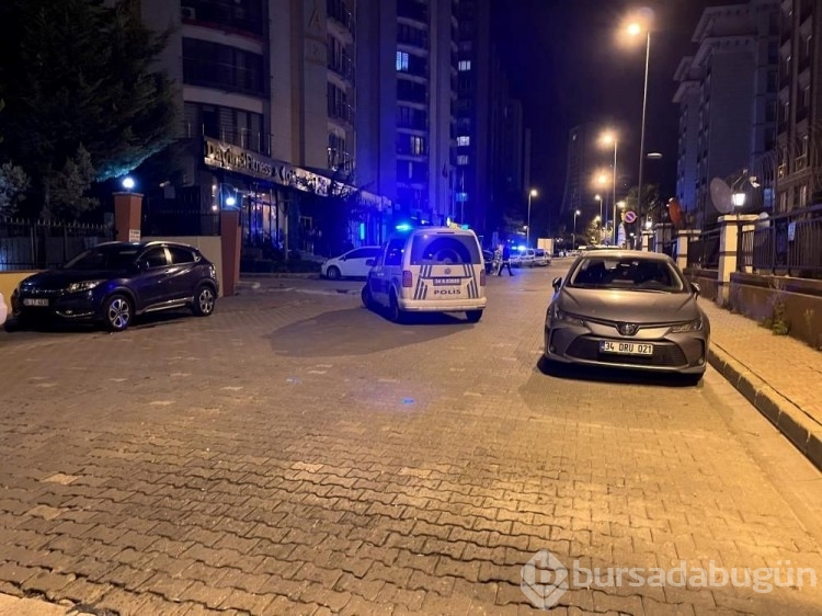 Esenyurt'ta spor salonuna kurşun yağmuru
