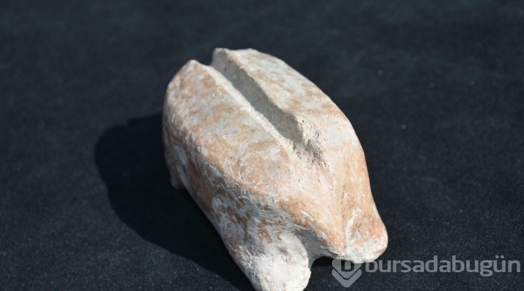 Ulucak Höyüğü'nde 7 bin 700 yıllık marangoz aleti bulundu
