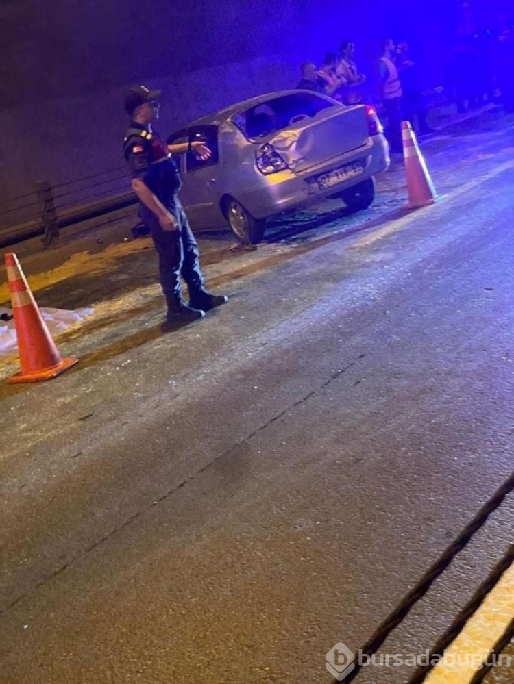 Kontrolden çıkan otomobil, tünelde takla attı: 2 ölü
