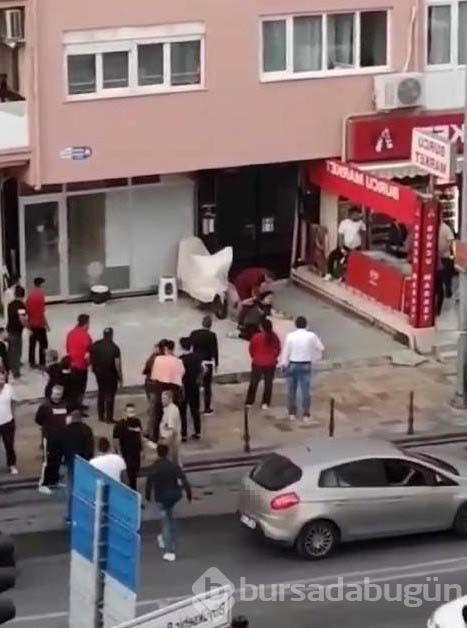 Boşanmak isteyen kadına erkek şiddetinin görüntüsü