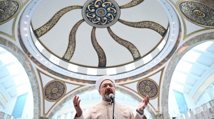 Yurt genelinde hayatını kaybeden Filistinliler için gıyabi cenaze namazı kılındı
