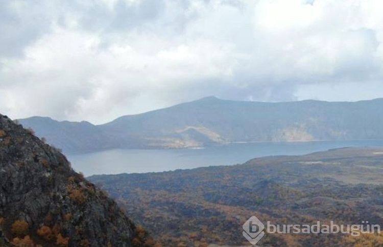 Nemrut Kalderası altın sarısına döndü